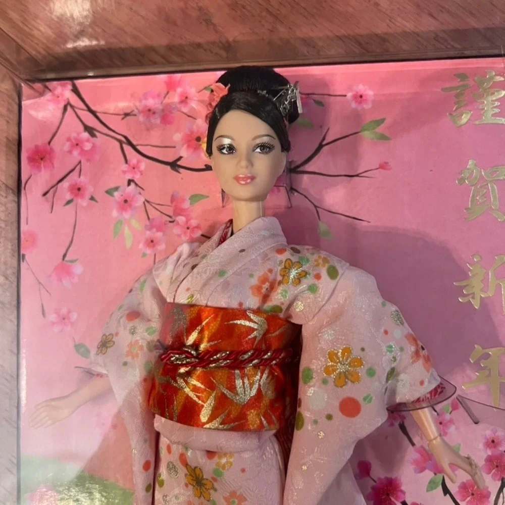 Mattel Happy New Year Barbie Doll Gold Label Pink Kimono L9606 NEW Limited 2007 - Picture 3 of 7